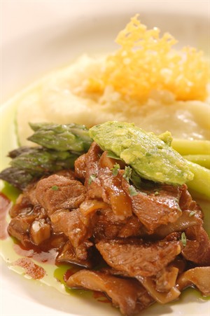 Chipotle Braised Veal Tips, Wild Mushrooms and Asparagus with Cheddar Mashed Potatoes