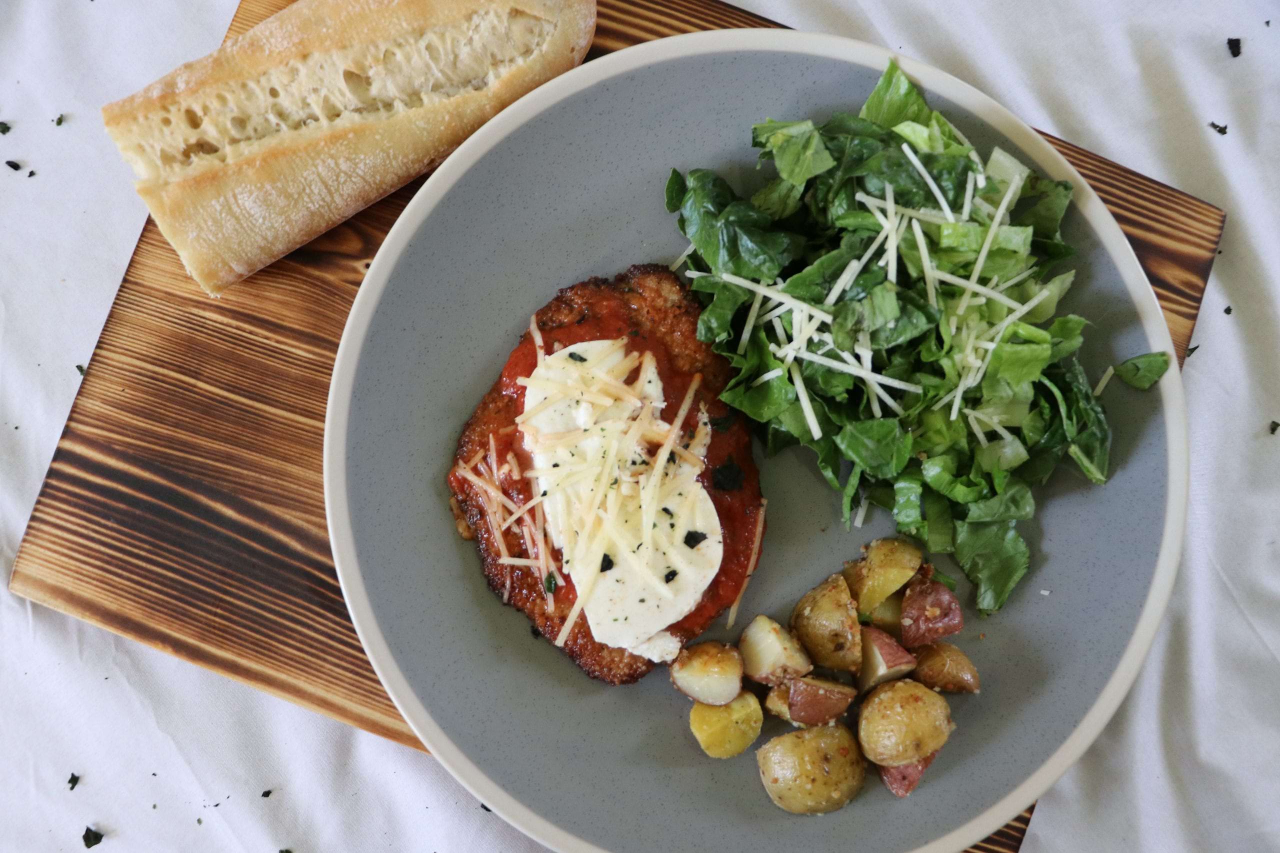 Easy Veal Parmesan background image
